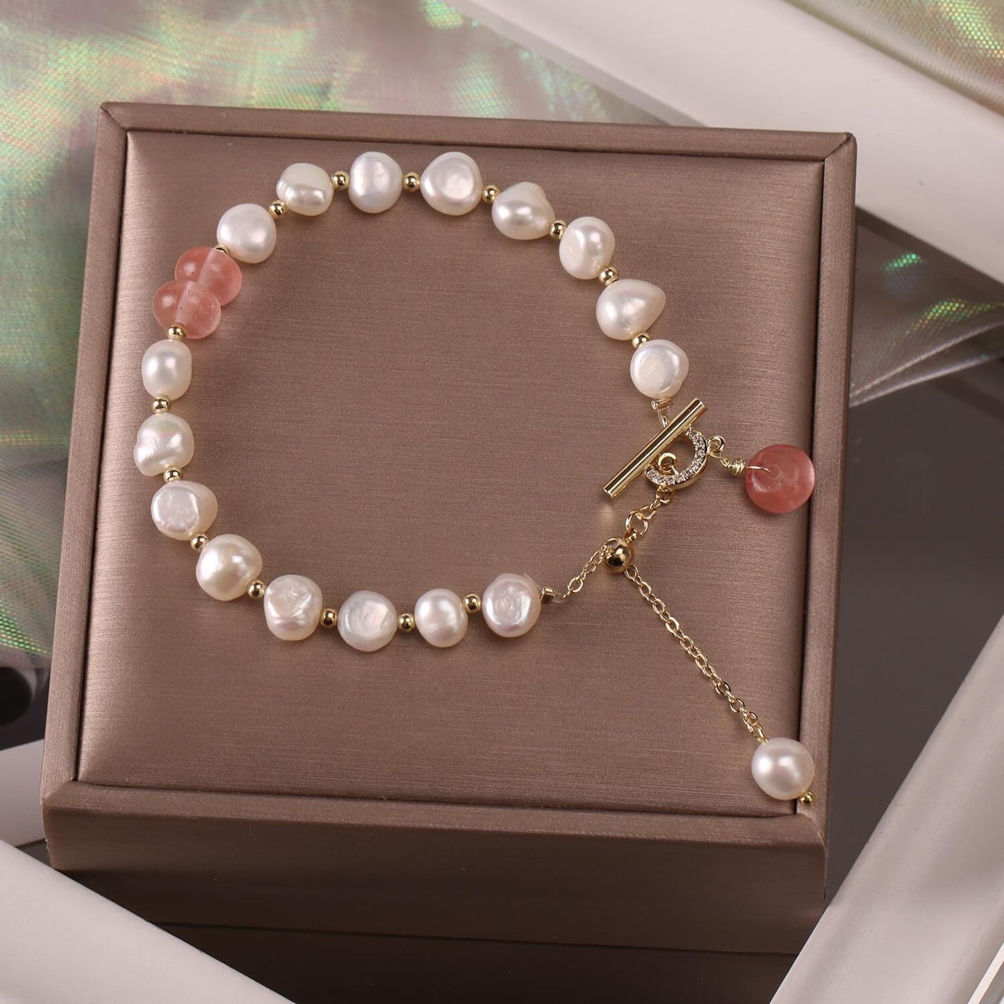 Women's Freshwater Pearl Bracelet - Trendy