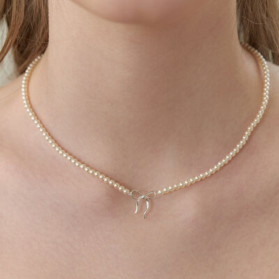 Pearls Bow Necklace for Women